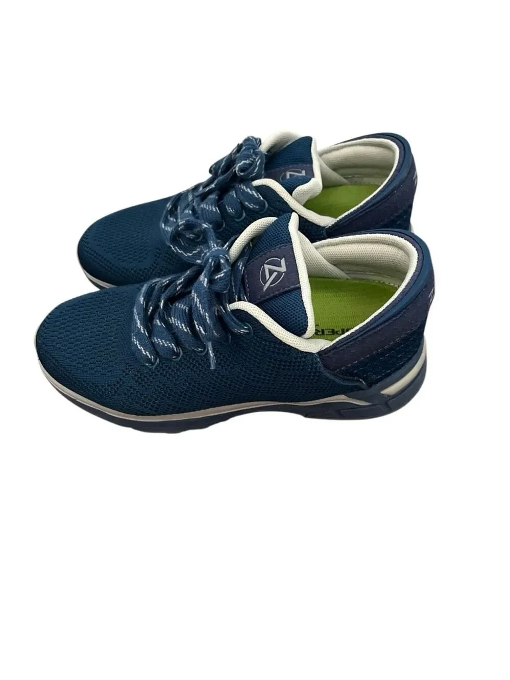 Zeba Women’s Sneakers comfort hands free Sz.8